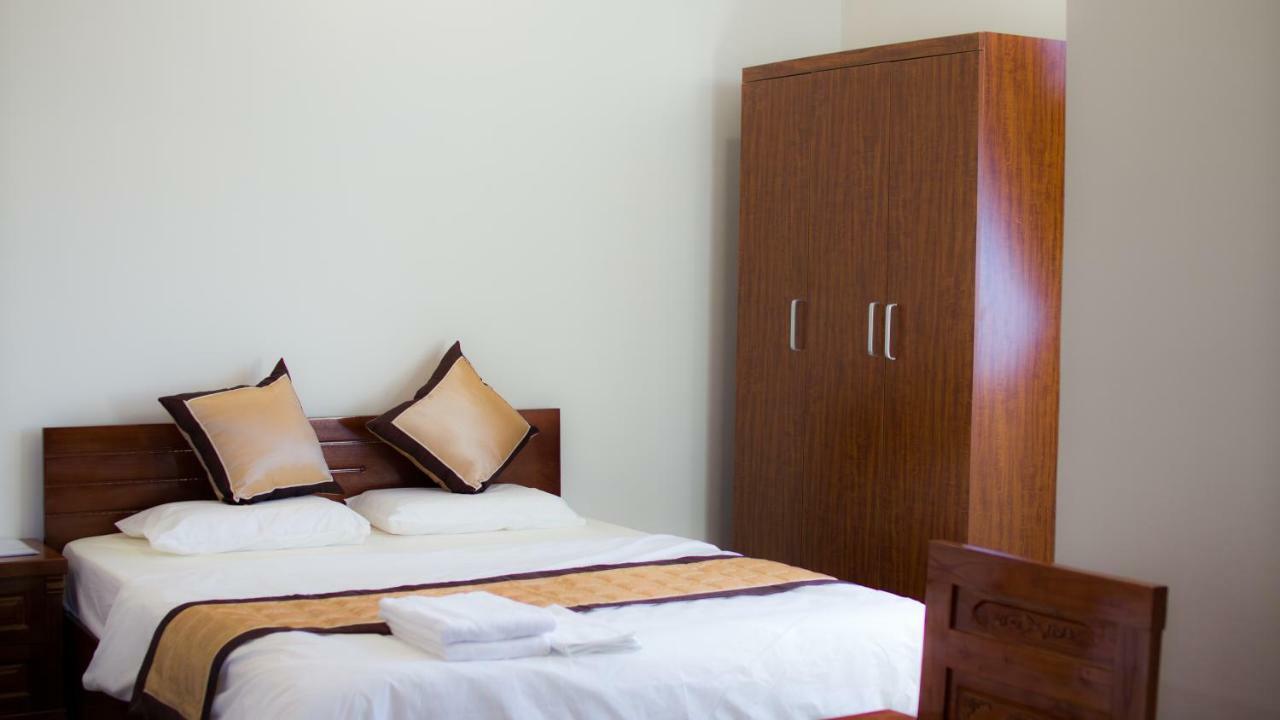 Hotel Nguyen Phuoc Plây Ku Exterior foto